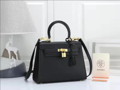 Hermès Kelly Sellier Handbag with Gold Hardware