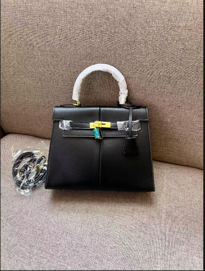 Hermès Kelly Sellier Handbag with Gold Hardware