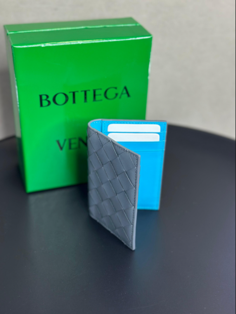 Bottega Veneta Intrecciato Leather Bi-Fold Card Case