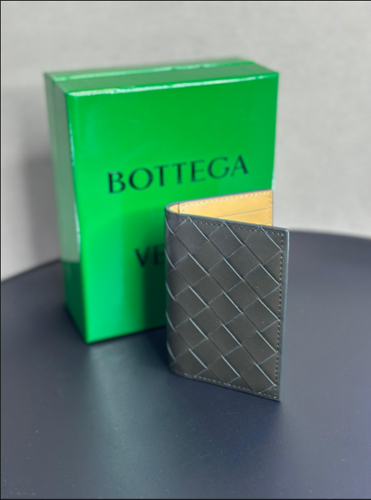Bottega Veneta Intrecciato Leather Bi-Fold Card Case