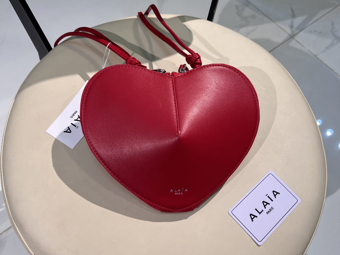 Heart-shaped Shoulder Bag