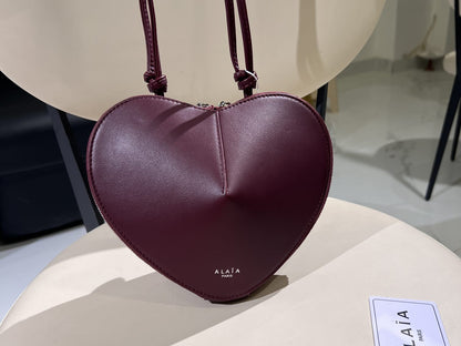 Heart-shaped Shoulder Bag