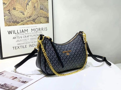 Michael Kors Jet Set Charm Shoulder Bag