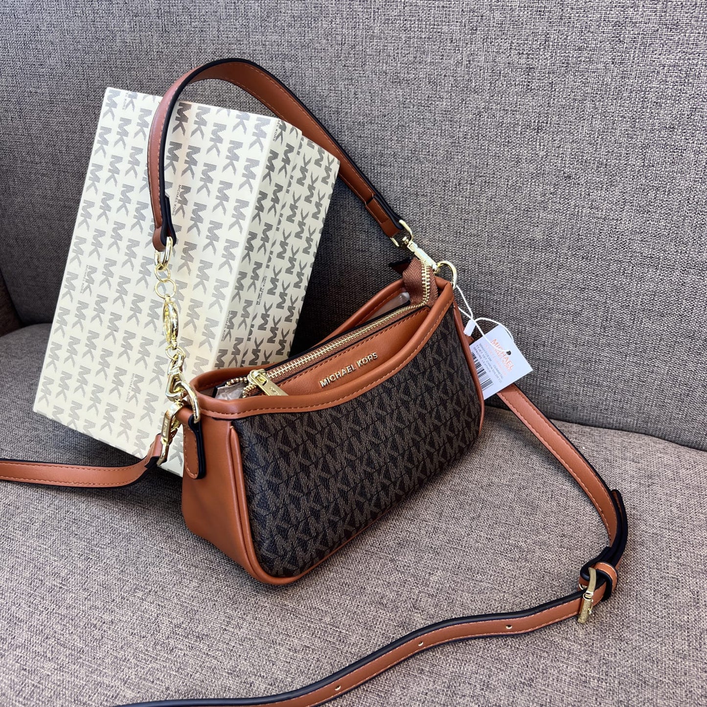 Michael Kors Jet Set Travel Medium Pouchette Crossbody Bag